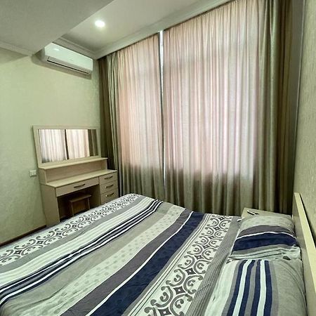 Rent Home Kg! Апартаменты По Уметалиева Рыскулова Bishkek Bagian luar foto