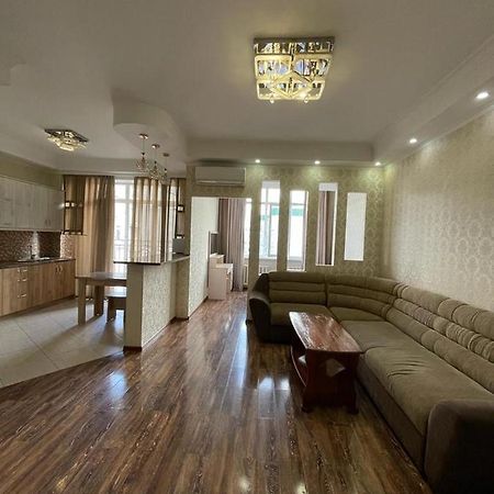 Rent Home Kg! Апартаменты По Уметалиева Рыскулова Bishkek Bagian luar foto